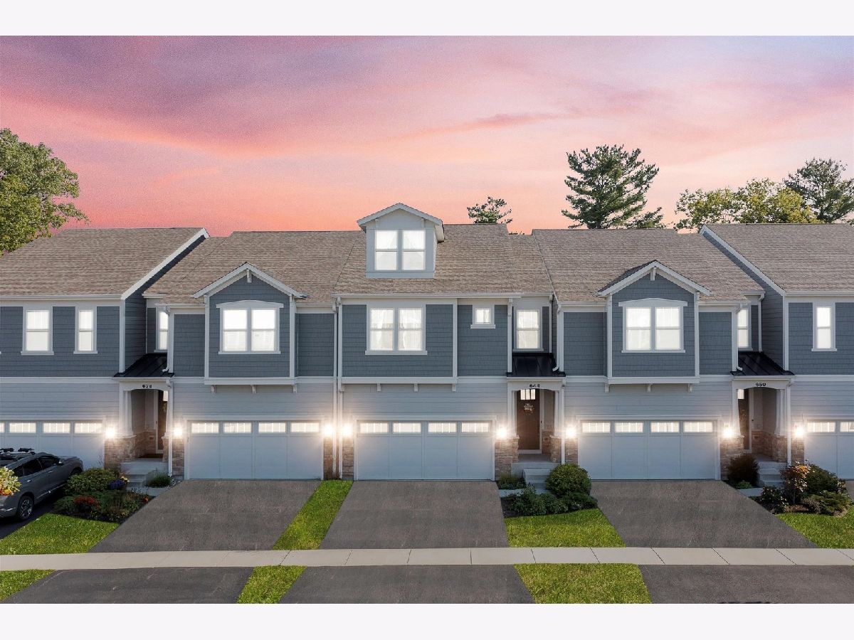 Condos & Townhomes Sold Riverbank Crossing Geneva Illinois, 644 Riverbank