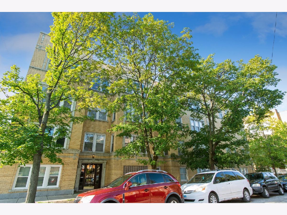 Condos & Townhomes Sold Bernslie Manor Chicago Illinois, 3417 Ainslie