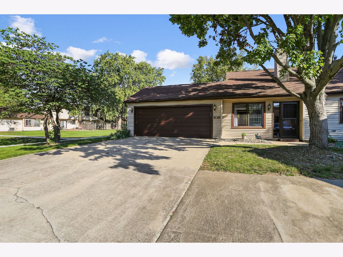 Condos & Townhomes Sold Three Willows Urbana Illinois, 108 Willow View