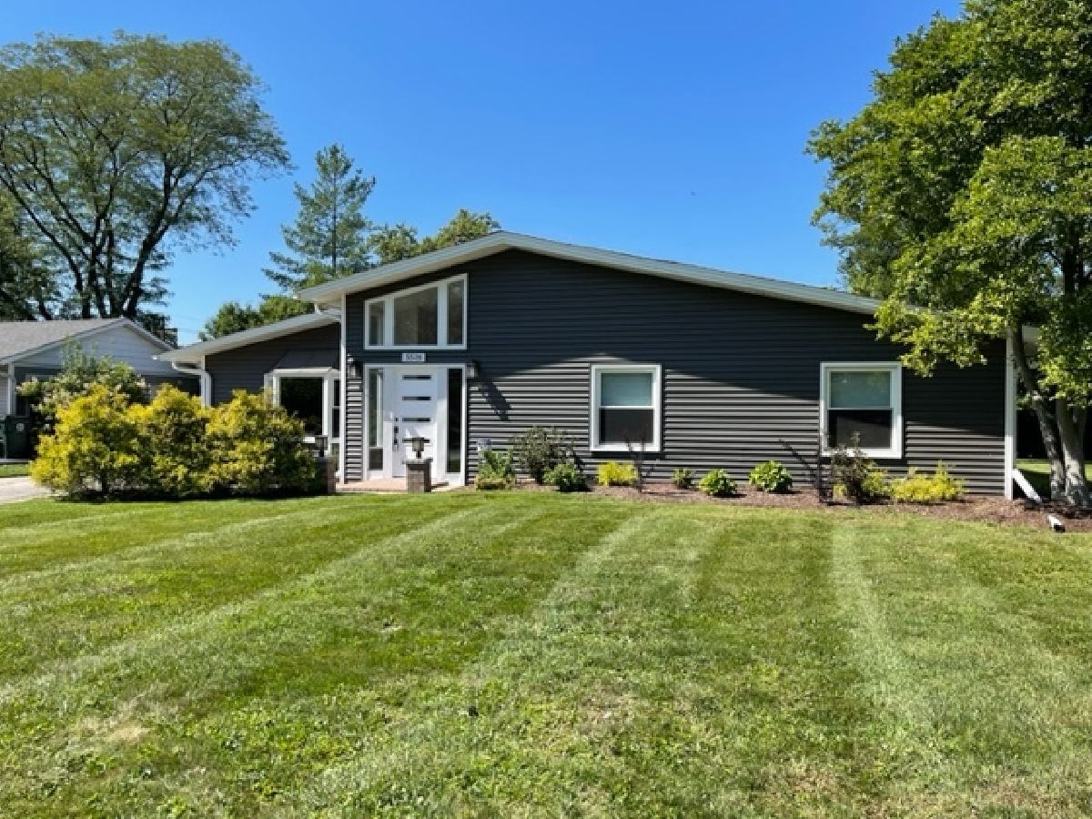 Homes Rented Golfview Hills Hinsdale Illinois, 5516 Quincy