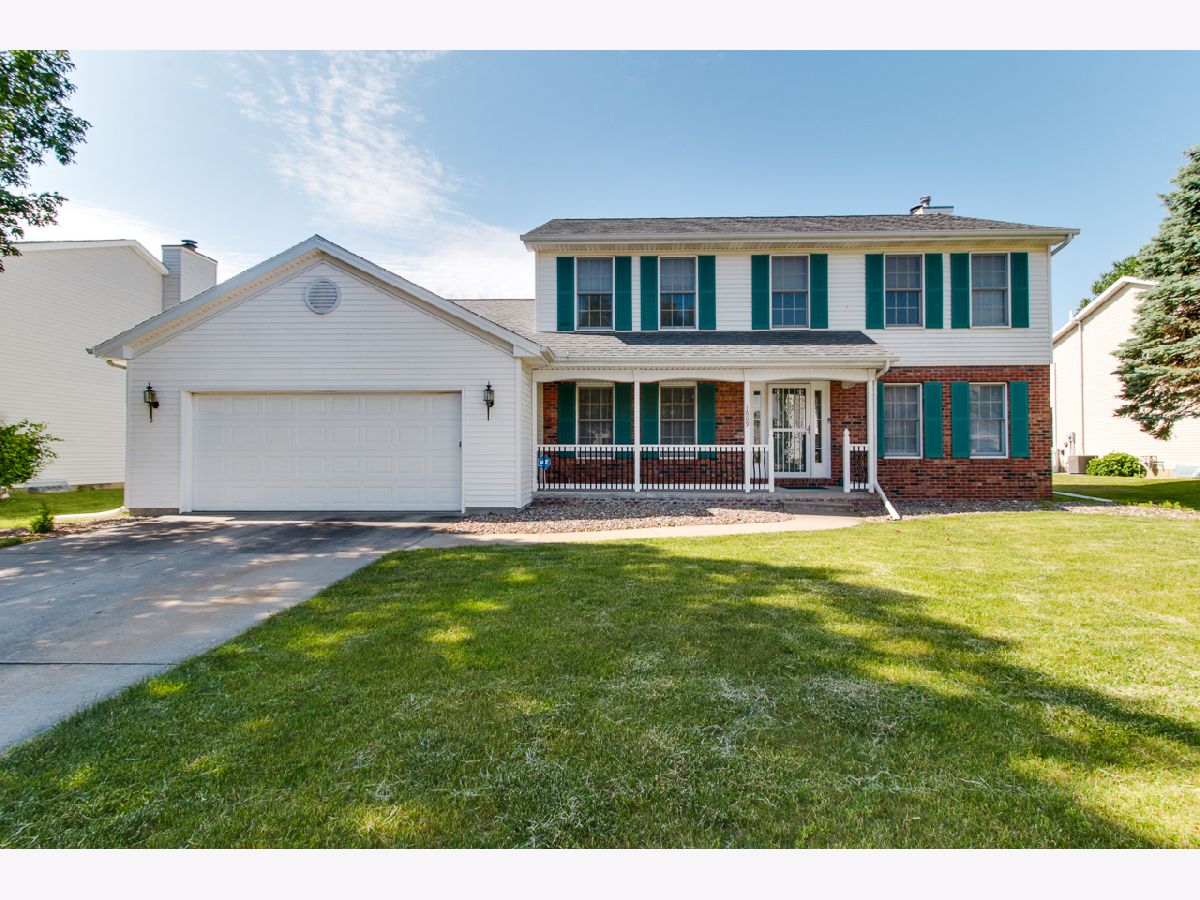 Homes & Condos & Townhomes Sold Greenview West Normal Illinois, 1609 Ashbrook