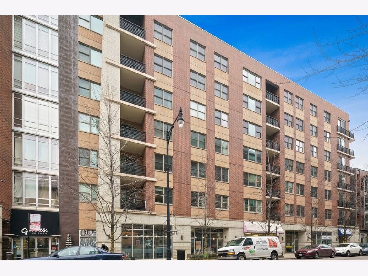 Condominiums Rented River North Commons Chicago Illinois, 873 Larrabee