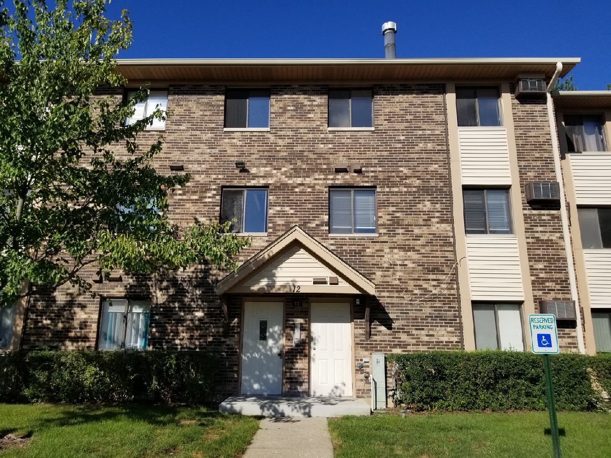 Condos & Townhomes Rented The Willows Vernon Hills Illinois, 12 Parkside