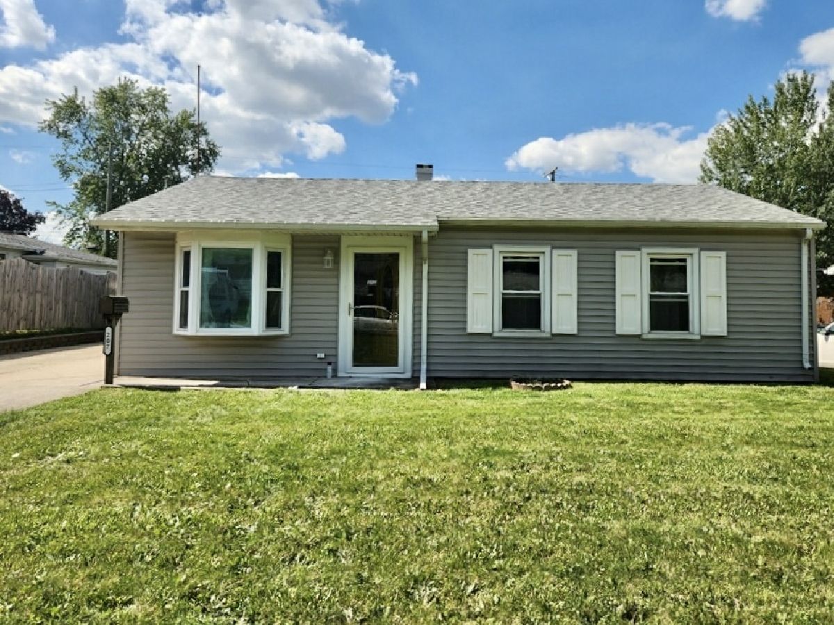 Homes & Condos & Townhomes Sold Bonnie Brae Lockport Illinois, 207 Macgregor