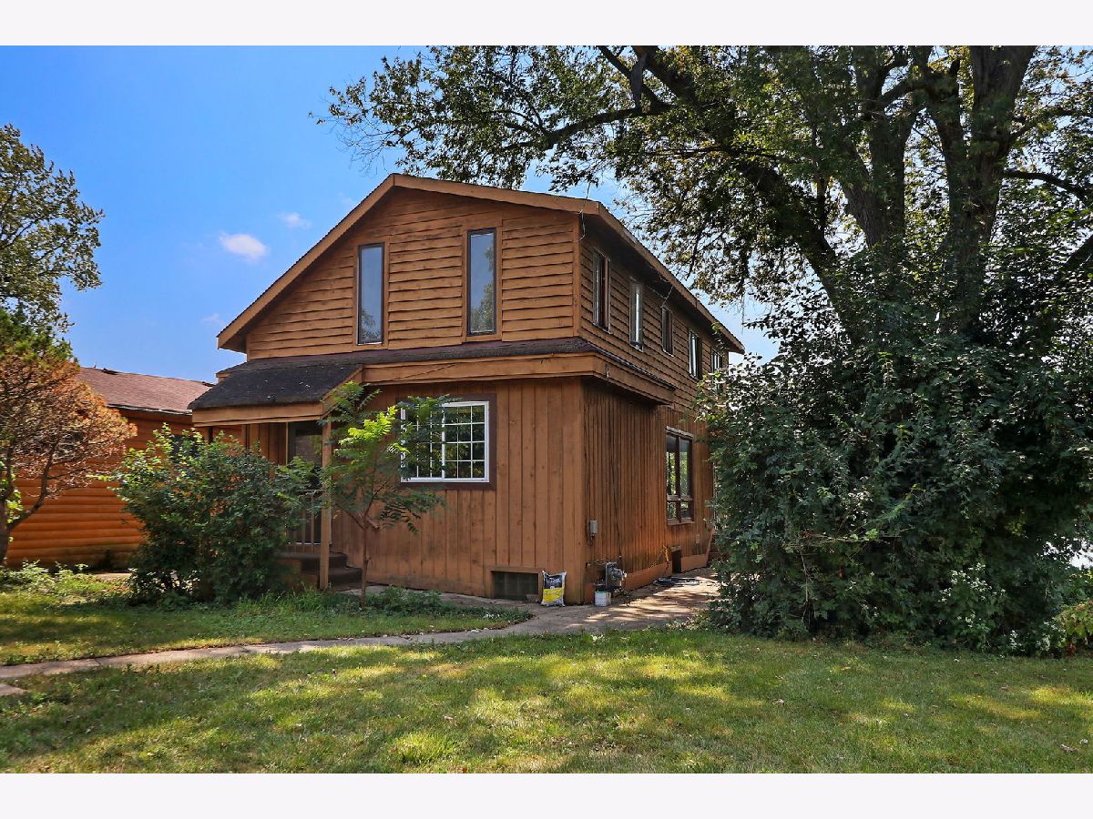 Homes Sold Spring Beach Cary Illinois, 1109 Spring Beach