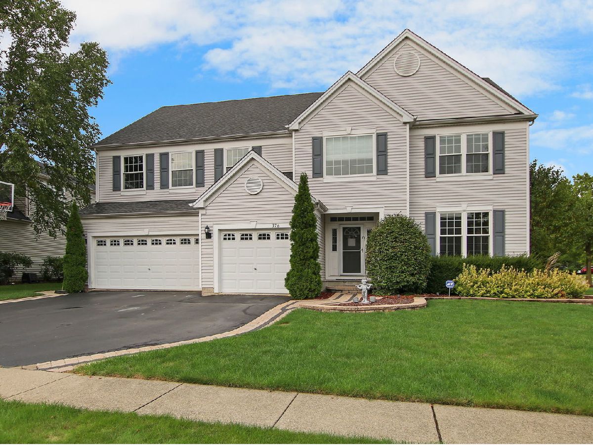 Homes Sold Prairie Walk Round Lake Illinois, 376 Prairie Walk
