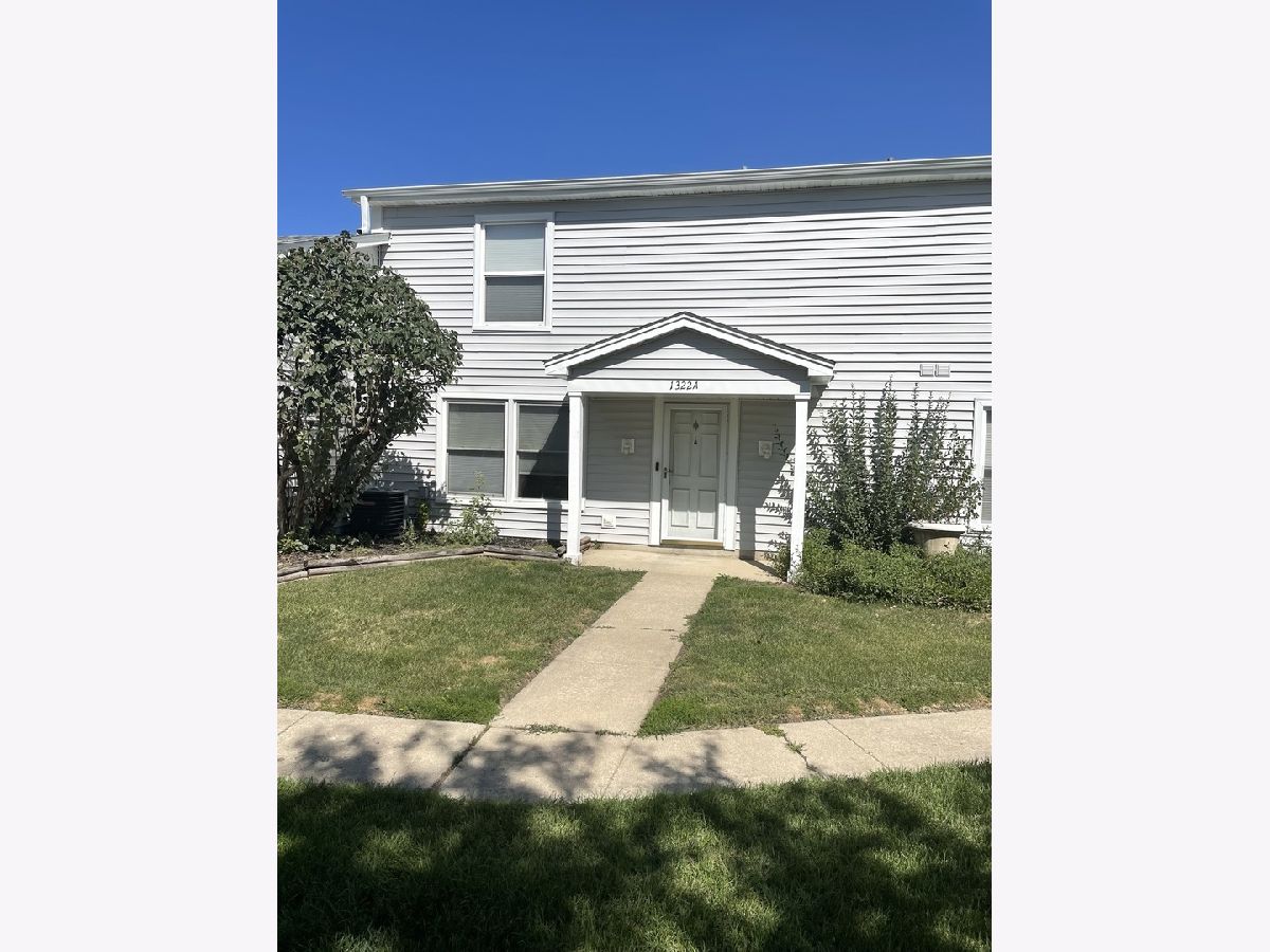 Townhomes & Condos Sold Ivy Glen Aurora Illinois, 1322 Glen