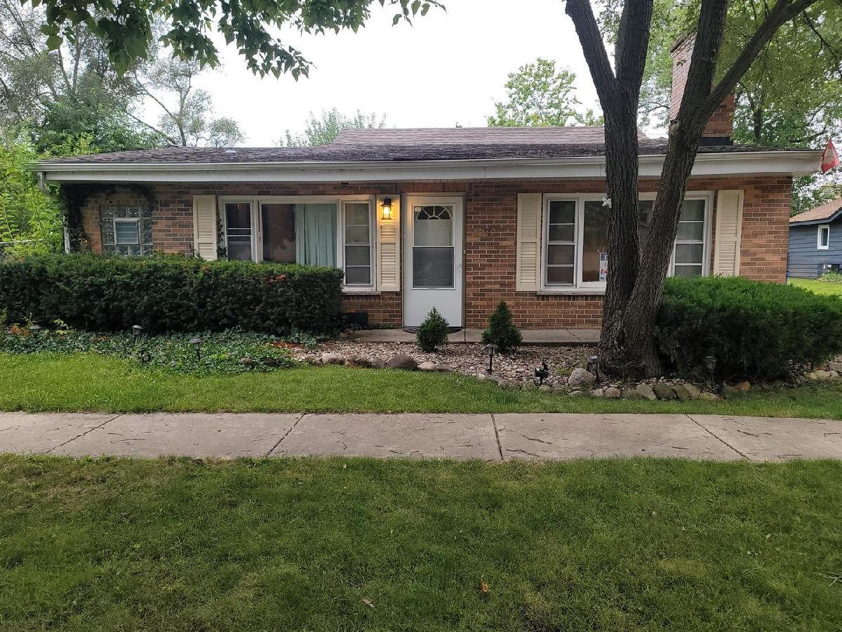 Homes Sold Fox River View Algonquin Illinois, 1212 Rattray