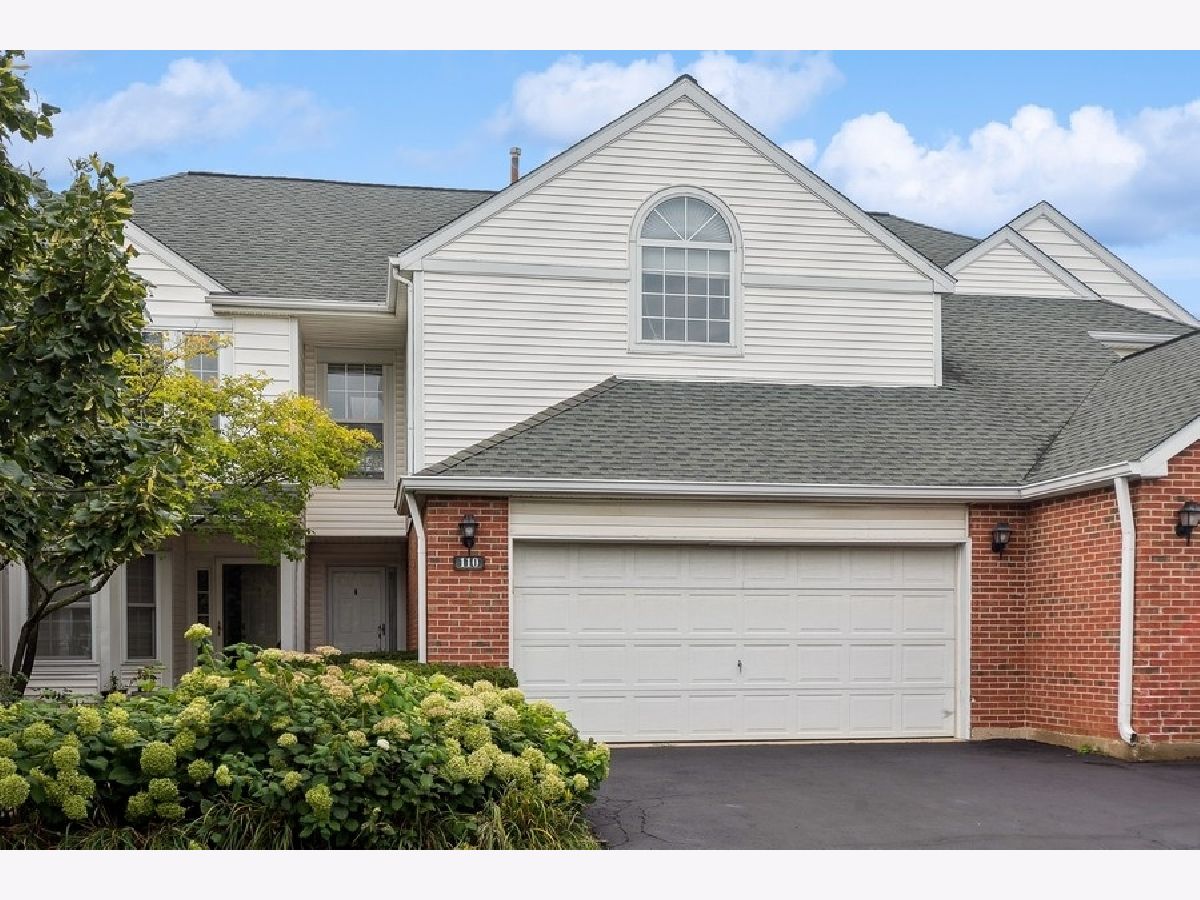 Townhomes & Condos Rented The Hamptons Lake Bluff Illinois, 110 Meadowbrook