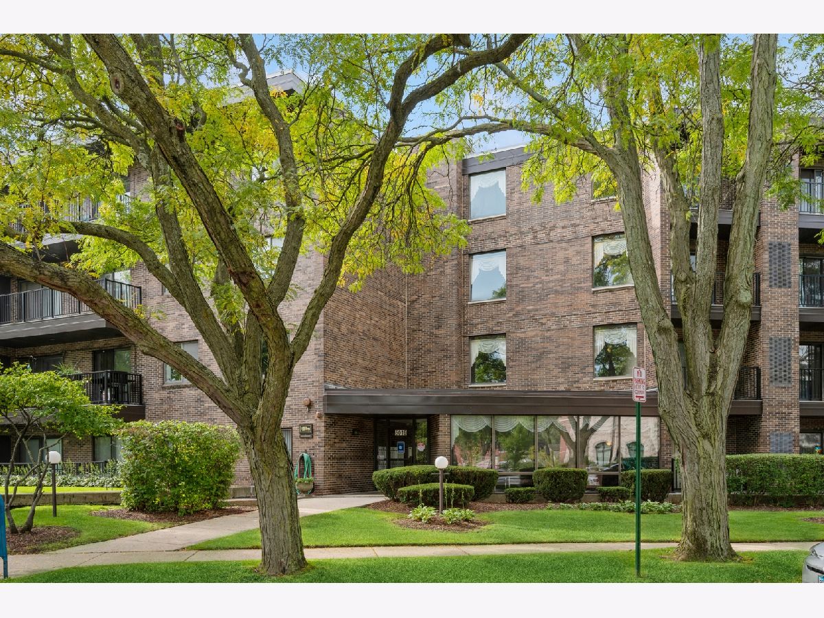 Condominiums Sold Tiffany South Skokie Illinois, 5019 Mulford
