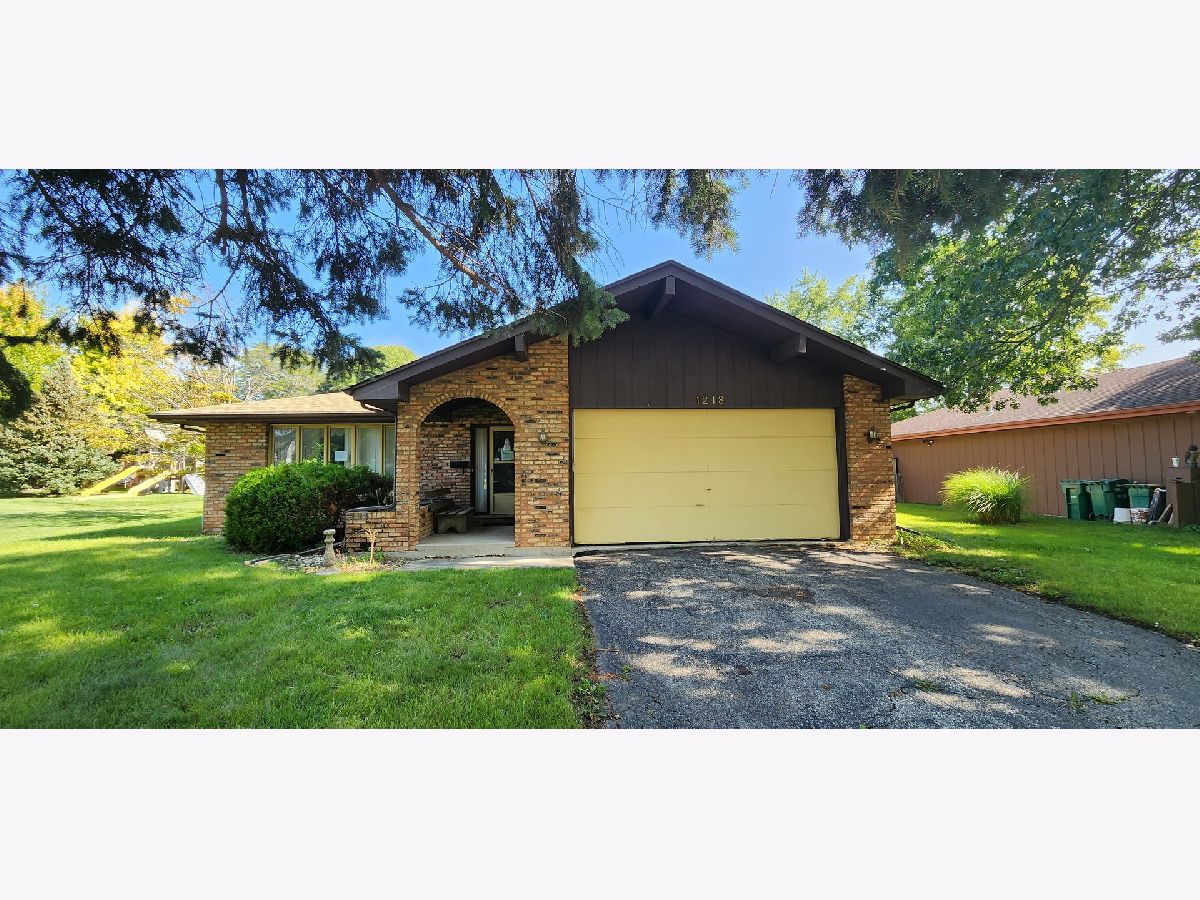 Homes Sold First Acres Lockport Illinois, 1218 Milne