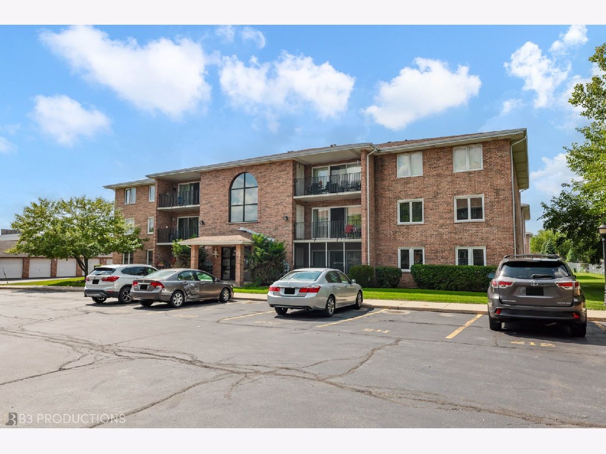 Condominiums Sold Oak Meadows Oak Forest Illinois, 5620 158th