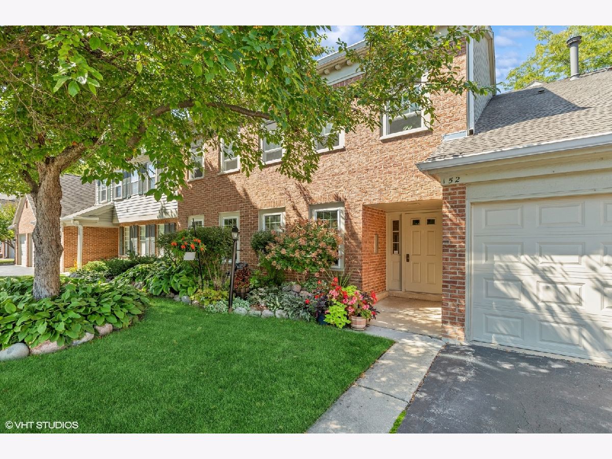 Condominiums Sold Willow Pond Schaumburg Illinois, 152 Brookston