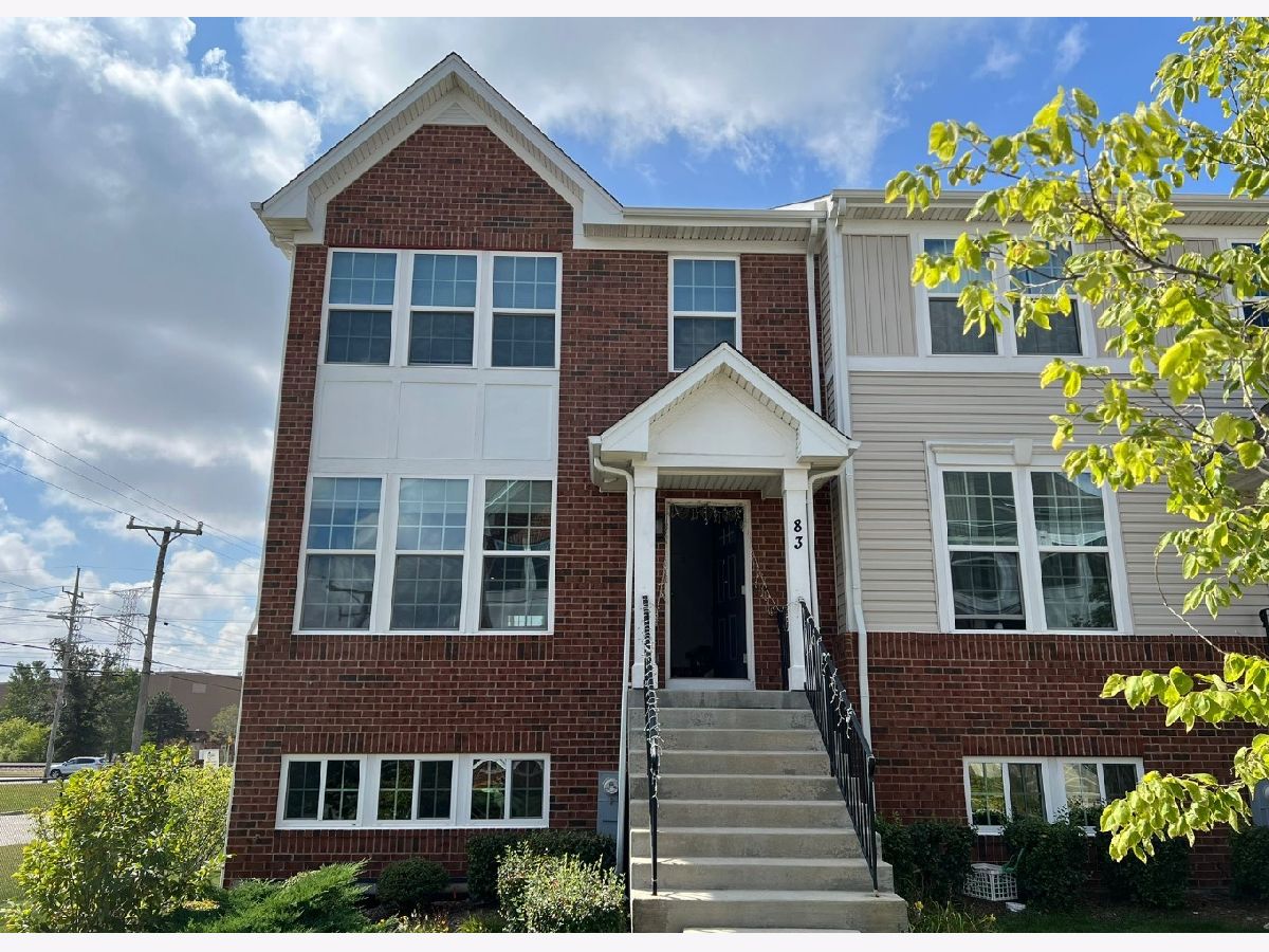 Condos & Townhomes Rented Buckingham Place Des Plaines Illinois, 83 Nicholas