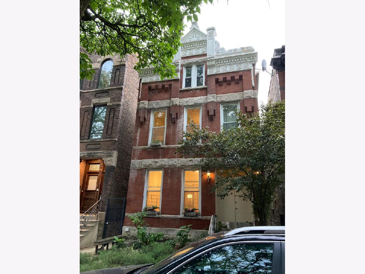 Condos & Townhomes & Homes Sold East Village Chicago Illinois, 932 Wolcott