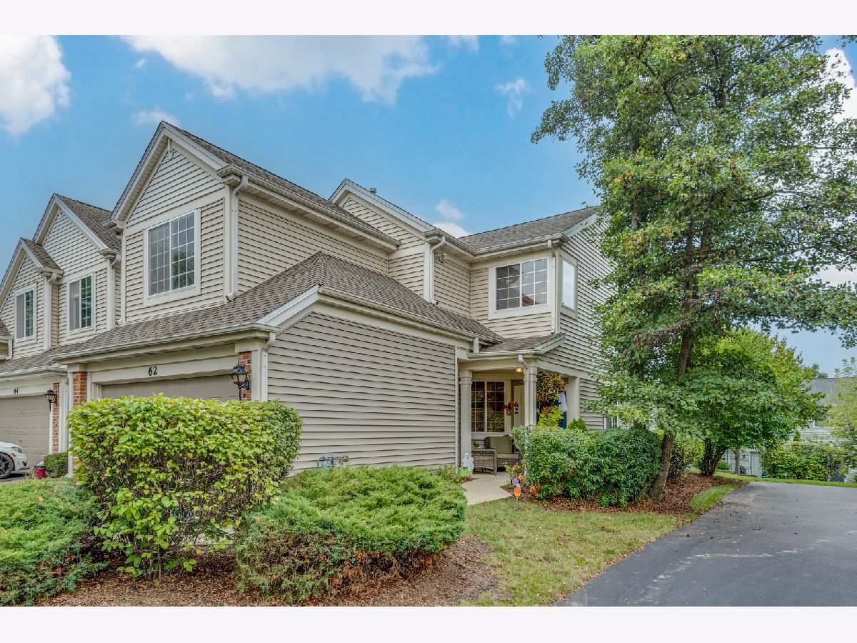 Townhomes & Condos Sold Concord Station Streamwood Illinois, 62 Briarwood