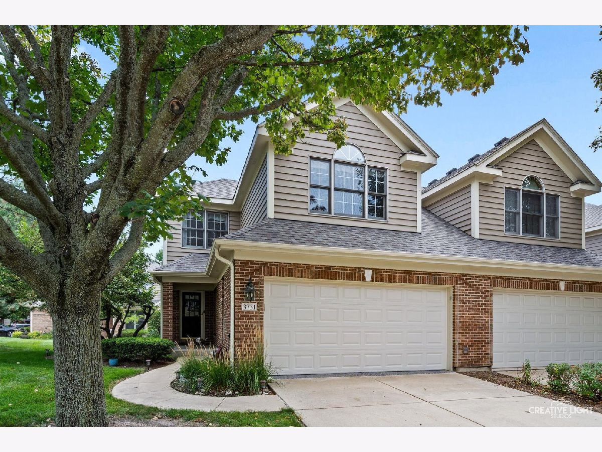 Homes & Townhomes Rented Kingswood St Charles Illinois, 3731 King Charles