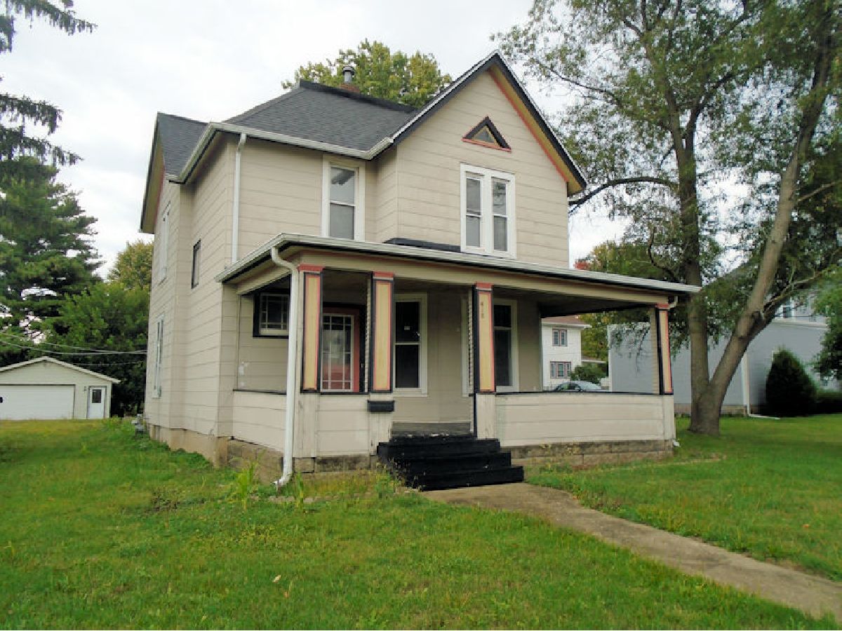  Sold Ashton Illinois, 610 First