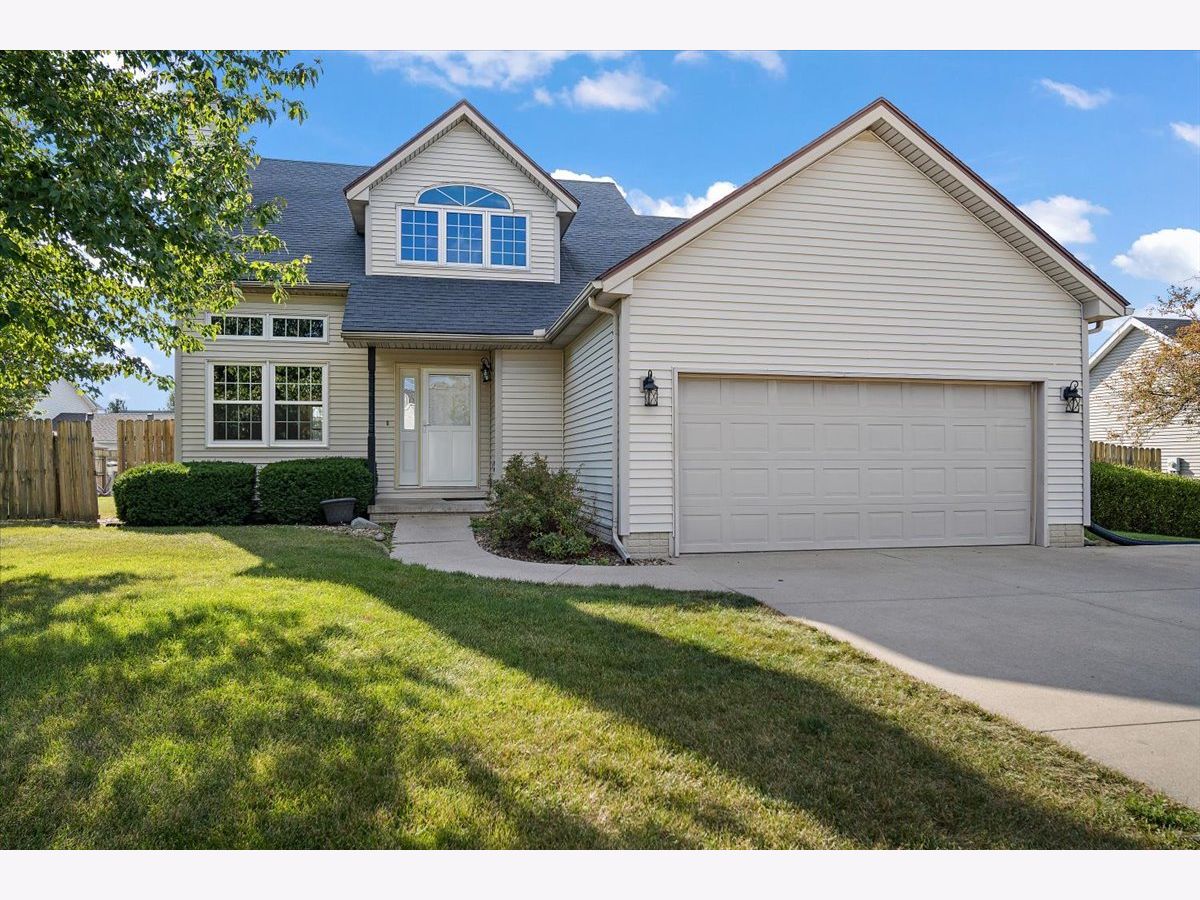 Homes Sold Wyndhaven Heyworth Illinois, 606 Windward