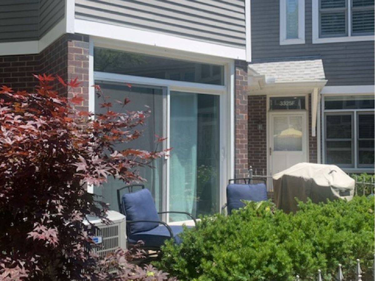 Townhomes Rented Hawthorne Court Chicago Illinois, 3325 Racine