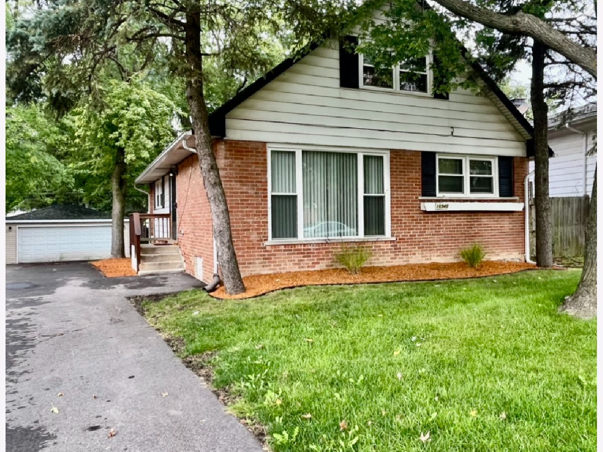 Homes Sold Nob Hill Country Club Hills Illinois, 16940 Old Elm
