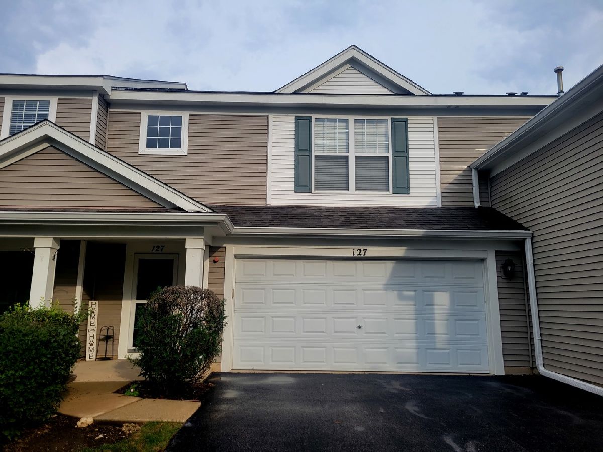 Homes & Townhomes & Condos Sold Chesterfield North Aurora Illinois, 127 Schneider
