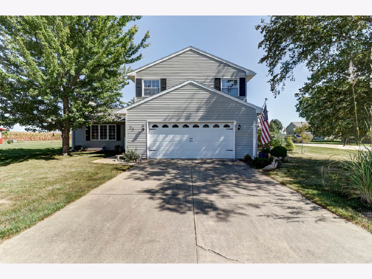 Homes Sold North Prairie Acres Tuscola Illinois, 23 Prairieview