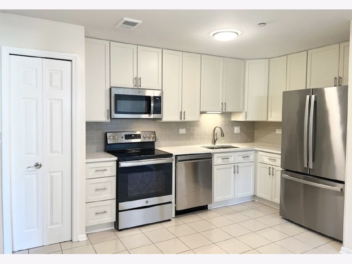 Condominiums Rented Ammer Ridge Glenview Illinois, 2025 Ammer Ridge