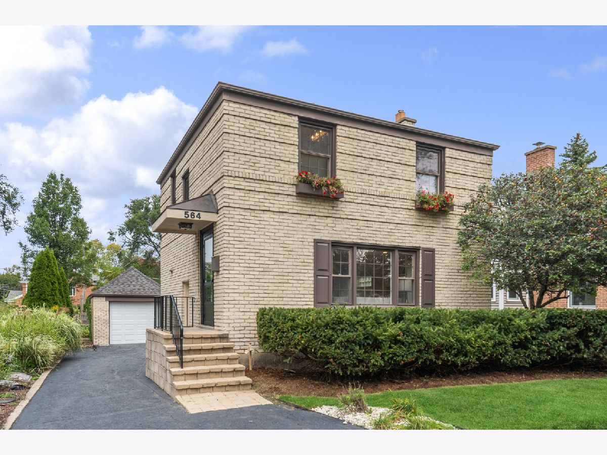 Homes & Condos & Townhomes Sold Poet's Corner Deerfield Illinois, 564 Whittier