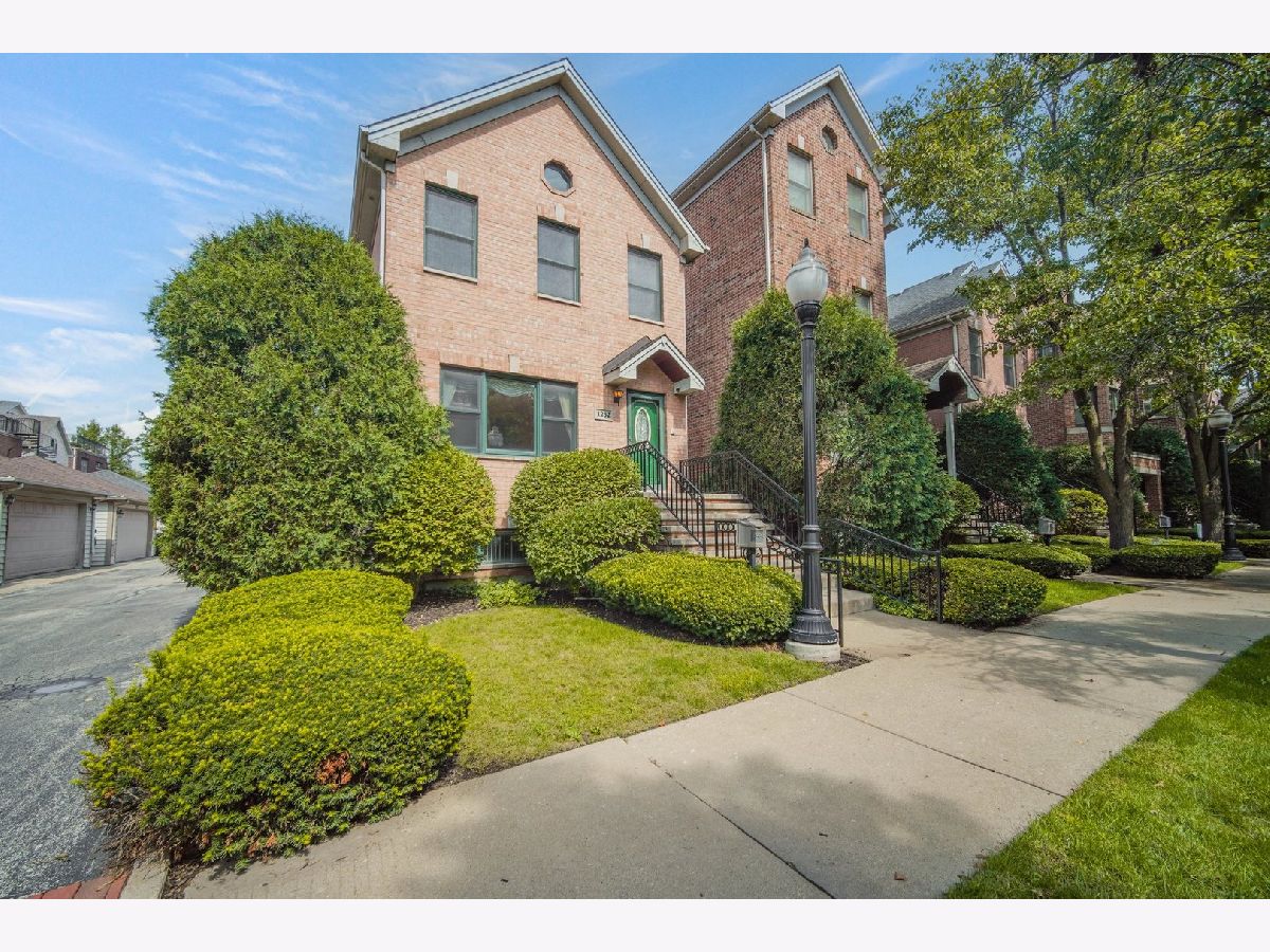 Homes Sold Bridgeport Village Chicago Illinois, 1232 33rd