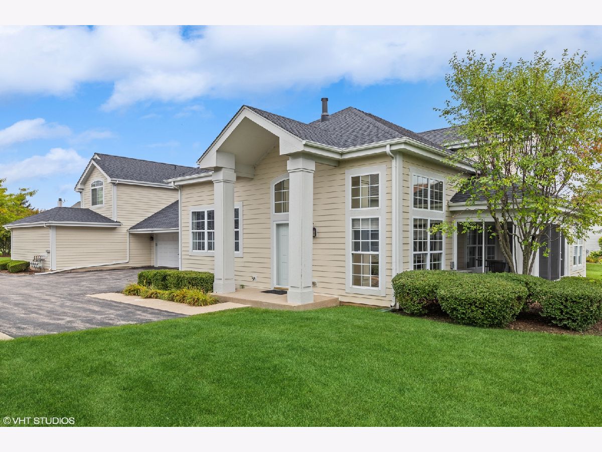 Townhomes Sold Georgetown At Turnberry Crystal Lake Illinois, 9415 Georgetown