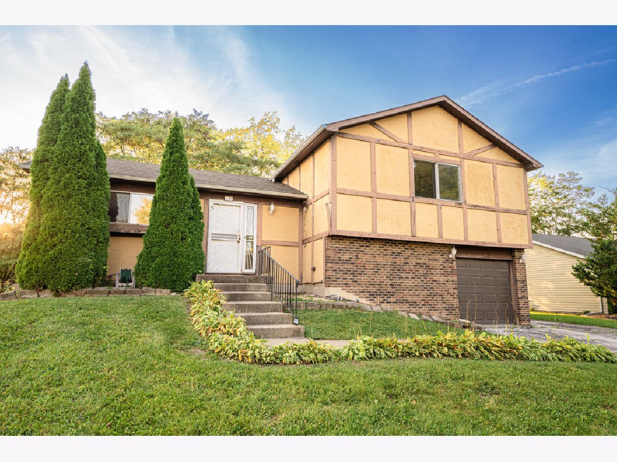 Homes & Condos & Townhomes Sold Woodgate Matteson Illinois, 140 Pheasant