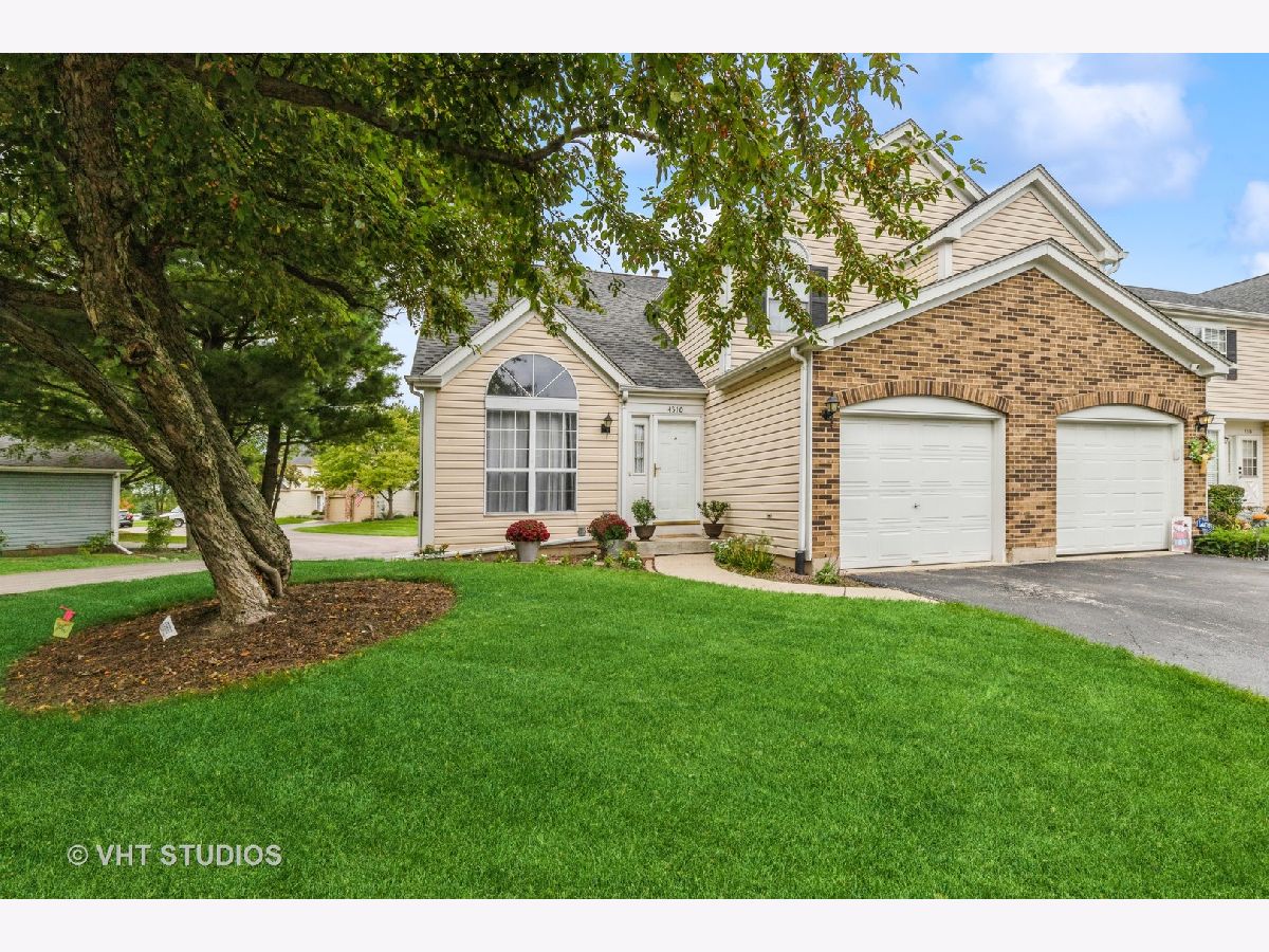 Townhomes & Homes Sold Kensington Gurnee Illinois, 4310 Buckingham