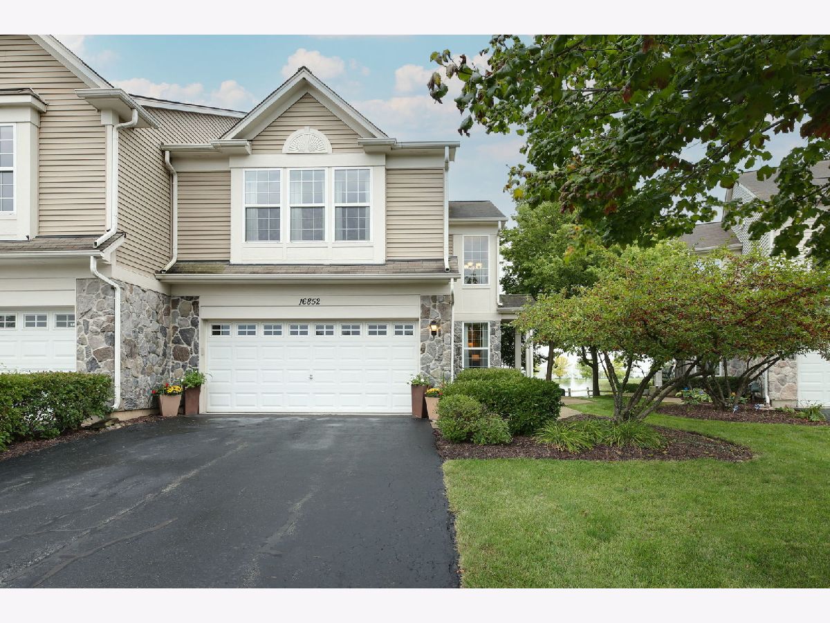 Townhomes & Condos Sold Townes Of Cedar Ridge Lockport Illinois, 16852 Mallard