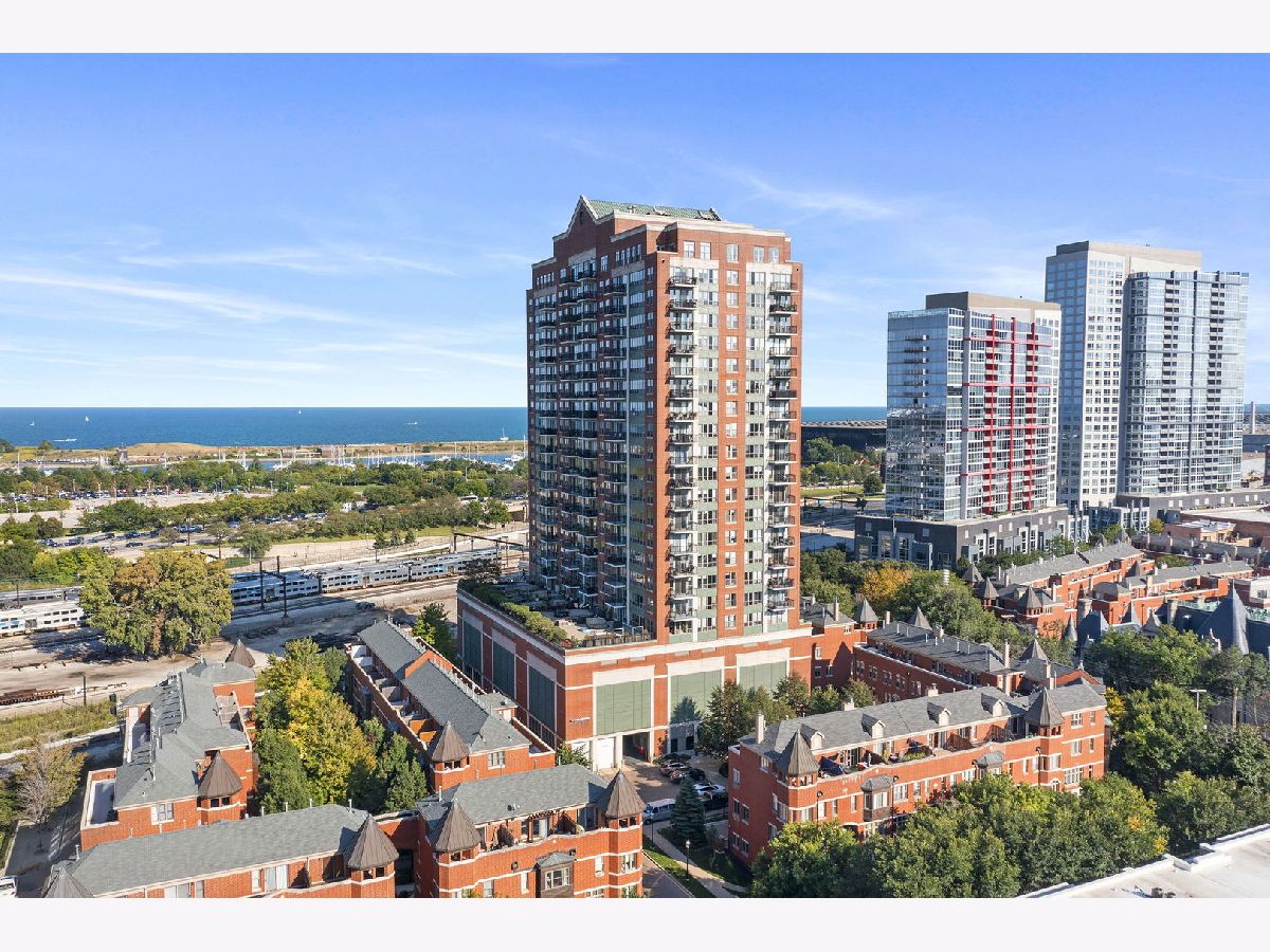 Condos & Townhomes & Homes Sold Prairie District Homes Chicago Illinois, 1717 Prairie