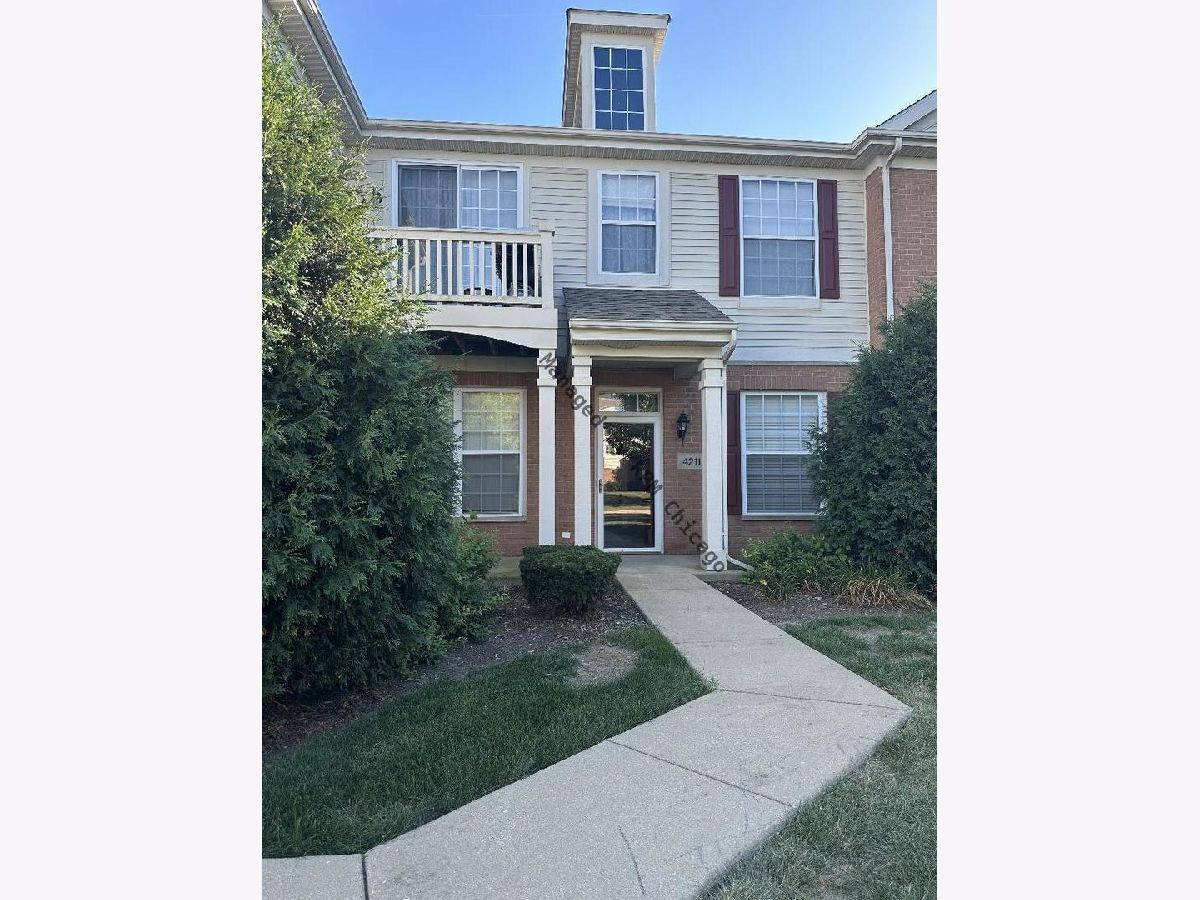 Townhomes & Condos Rented Morgan Hill Mchenry Illinois, 4211 Savoy