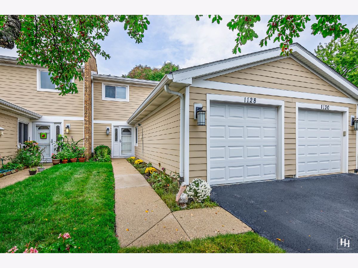 Townhomes Sold Amber Ridge Palatine Illinois, 1128 Potomac