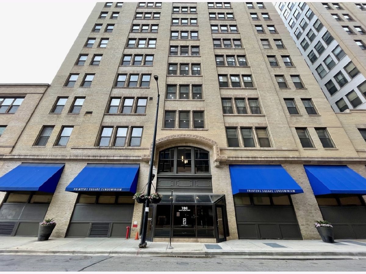 Condominiums Rented Printers Square Chicago Illinois, 780 Federal