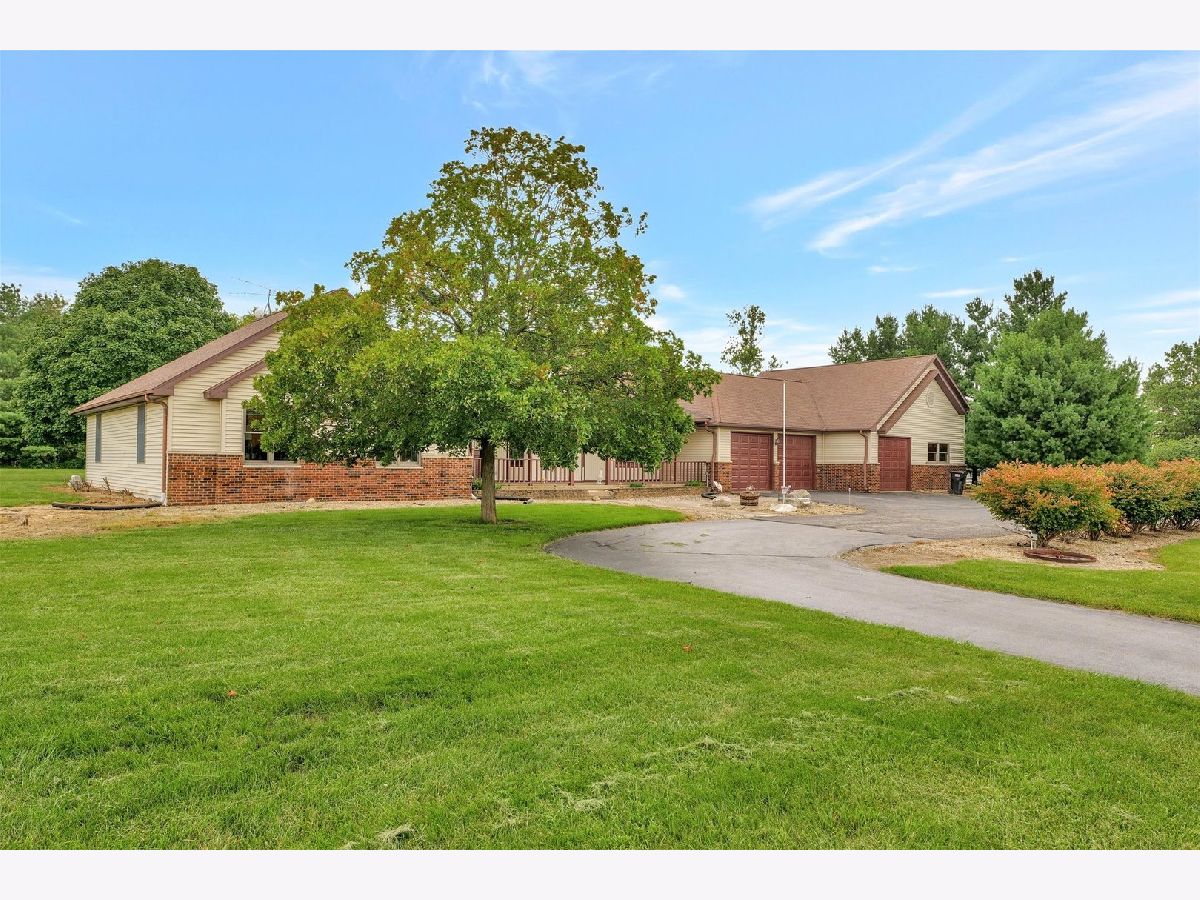 Homes Sold Thorobred Acres Champaign Illinois, 2105 Belmont Park