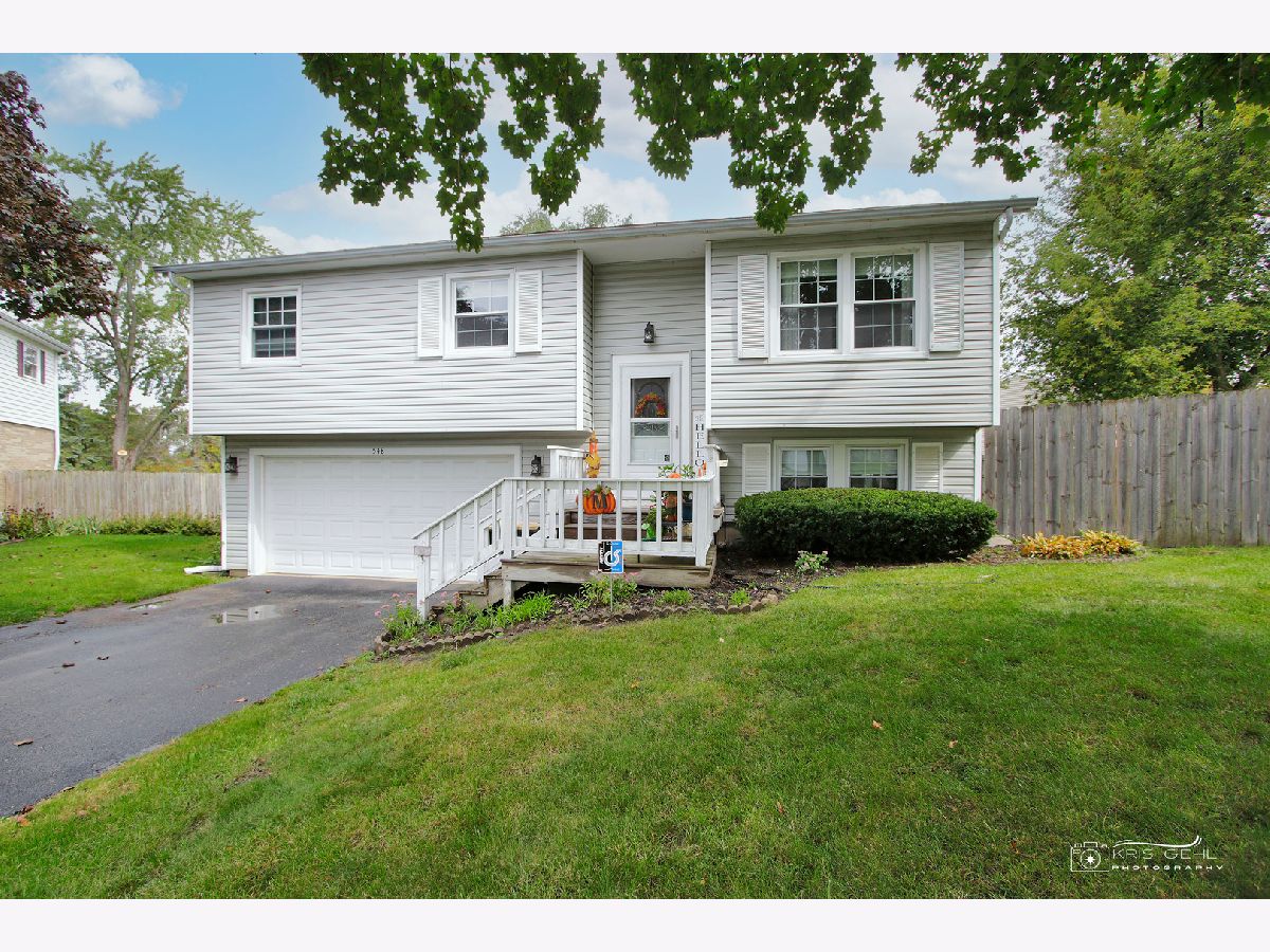 Homes Sold Seven Hills Lindenhurst Illinois, 548 Northgate