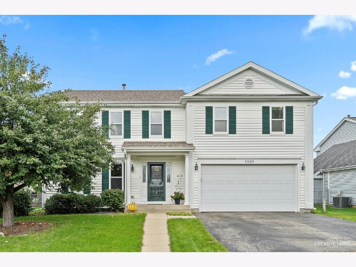 Homes & Townhomes Sold Woodbridge North Elgin Illinois, 2440 College Green