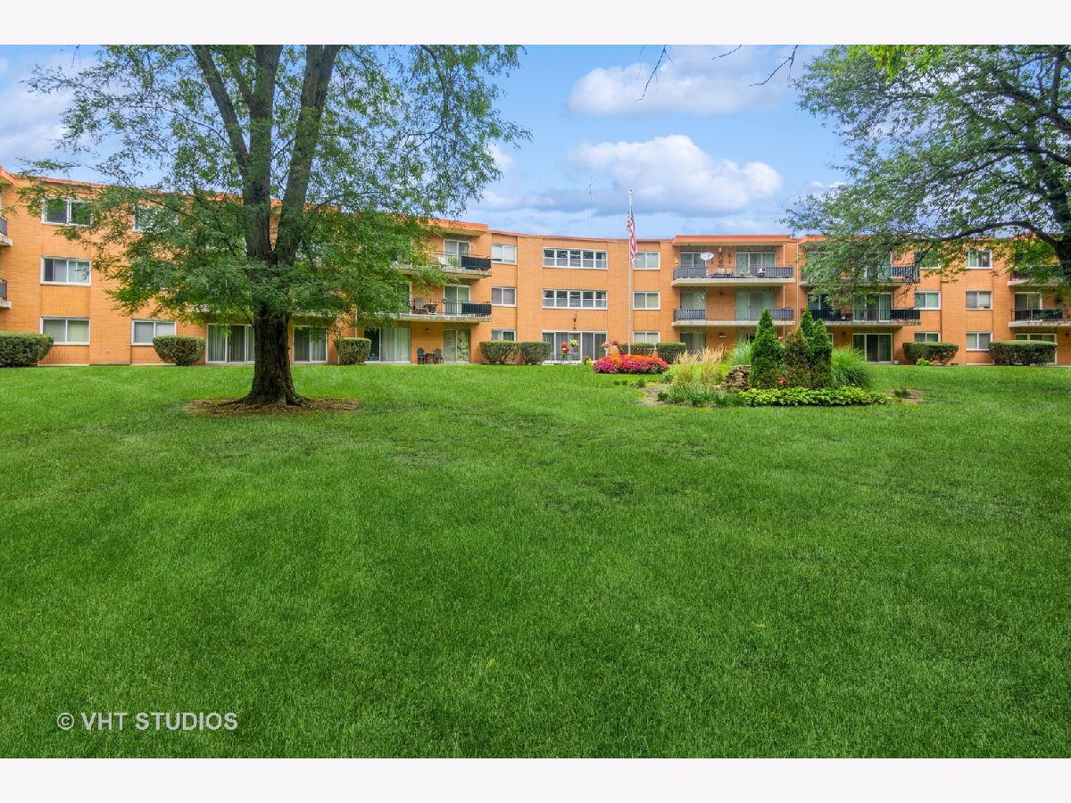 Condominiums Sold Cameo Homewood Illinois, 940 Holbrook