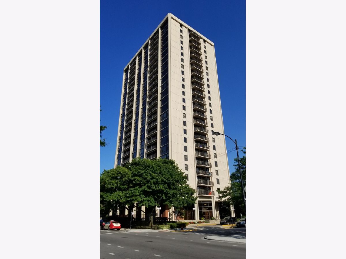 Condos & Townhomes Rented Stratford South Commons Chicago Illinois, 2605 Indiana