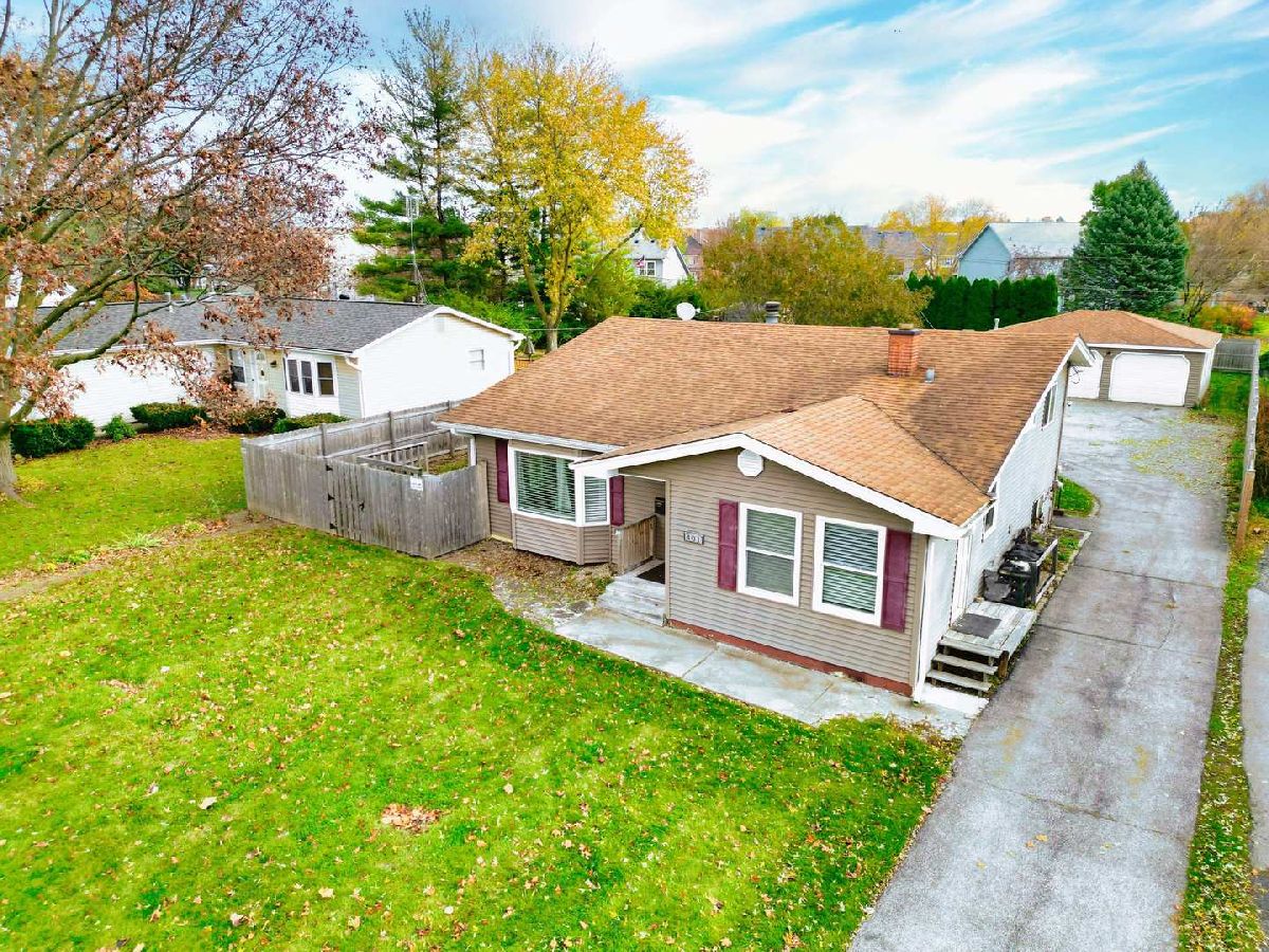 Homes Sold Twin Oaks North Aurora Illinois, 401 Hickory