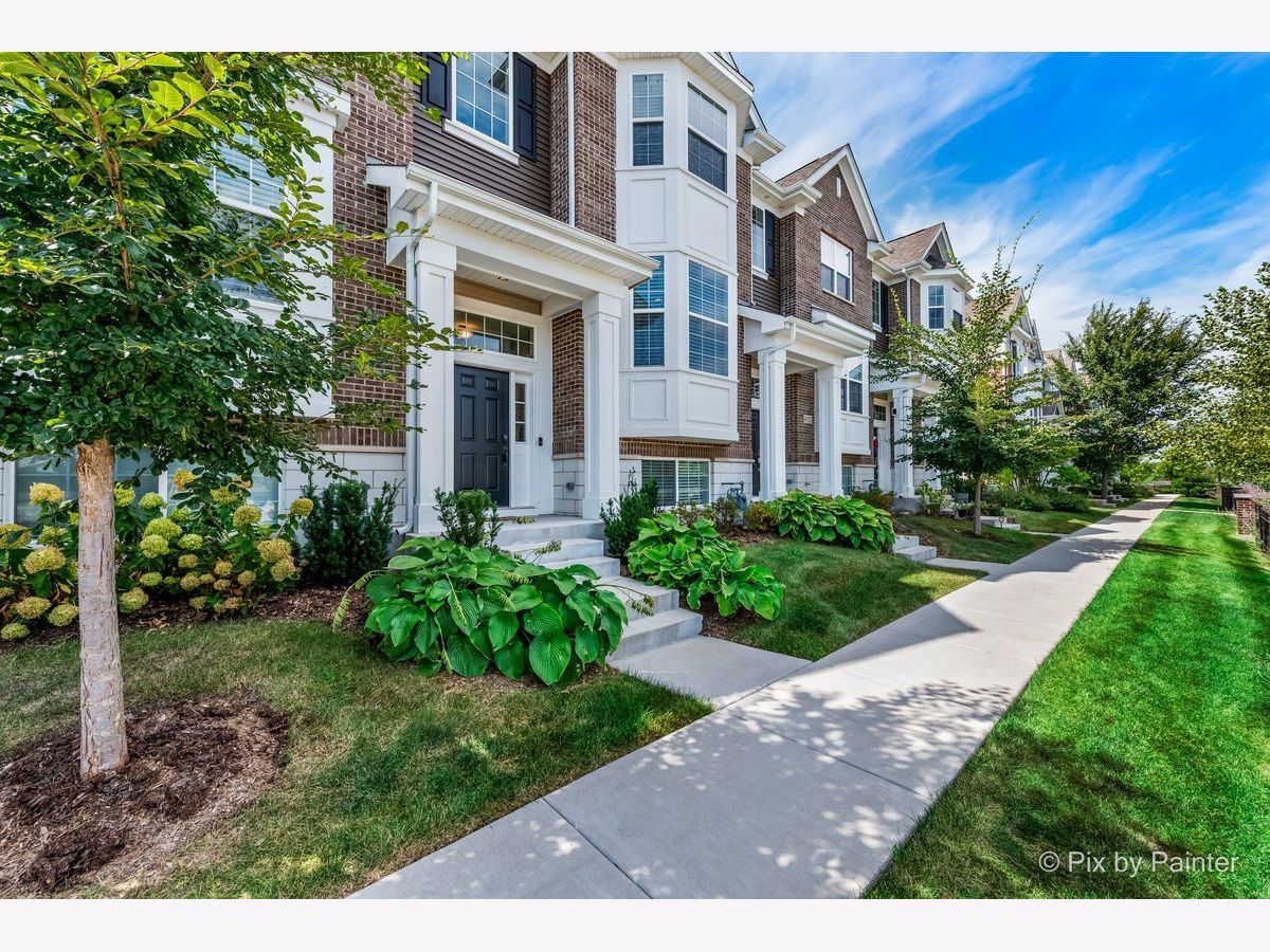 Townhomes Sold Emerson Park Naperville Illinois, 4324 Monroe