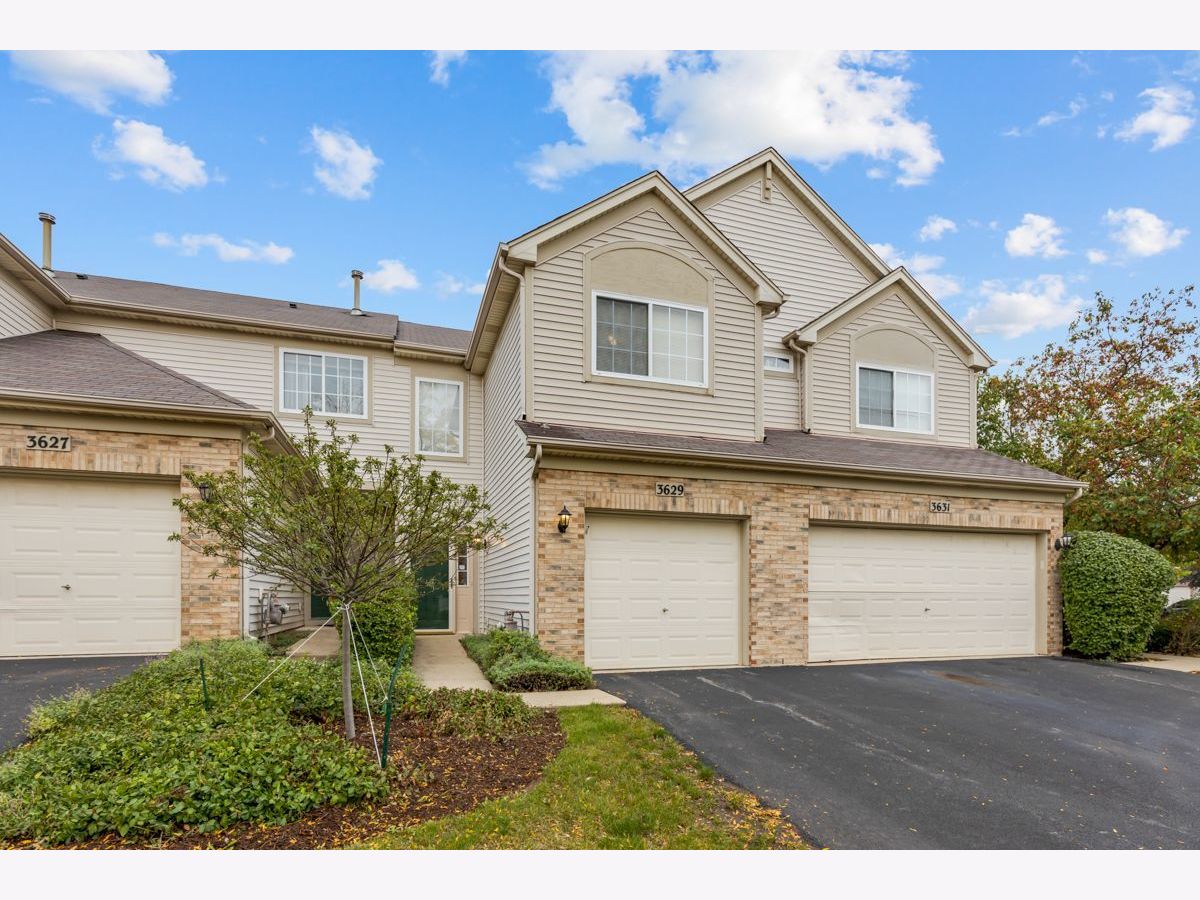 Townhomes Sold Shenandoah Townhomes Carpentersville Illinois, 3629 Roanoke