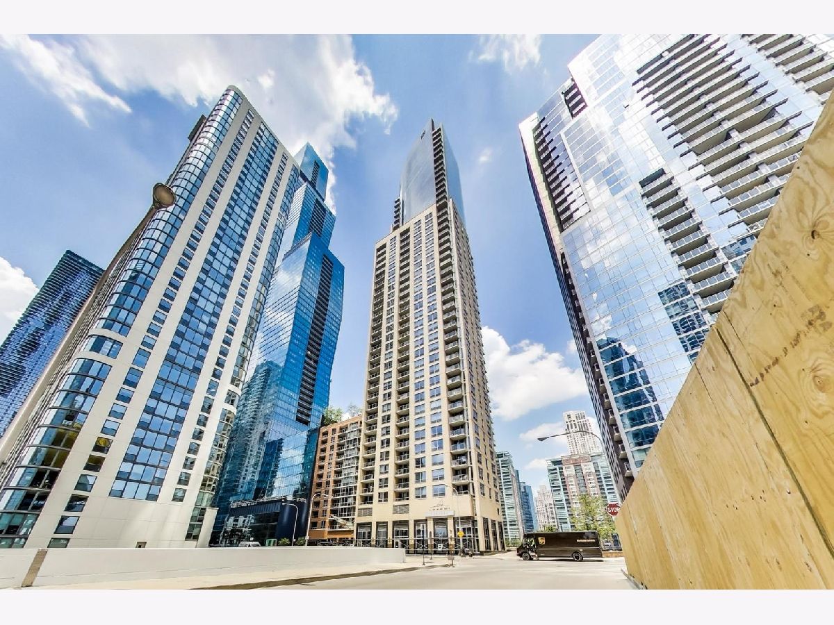 Condominiums Rented Regatta Chicago Illinois, 420 Waterside