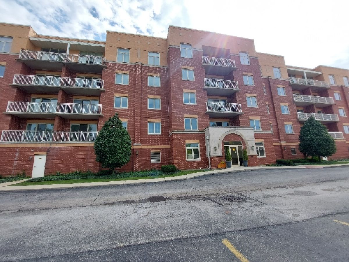 Condominiums Sold Oakview Estates Lombard Illinois, 500 Saint Charles