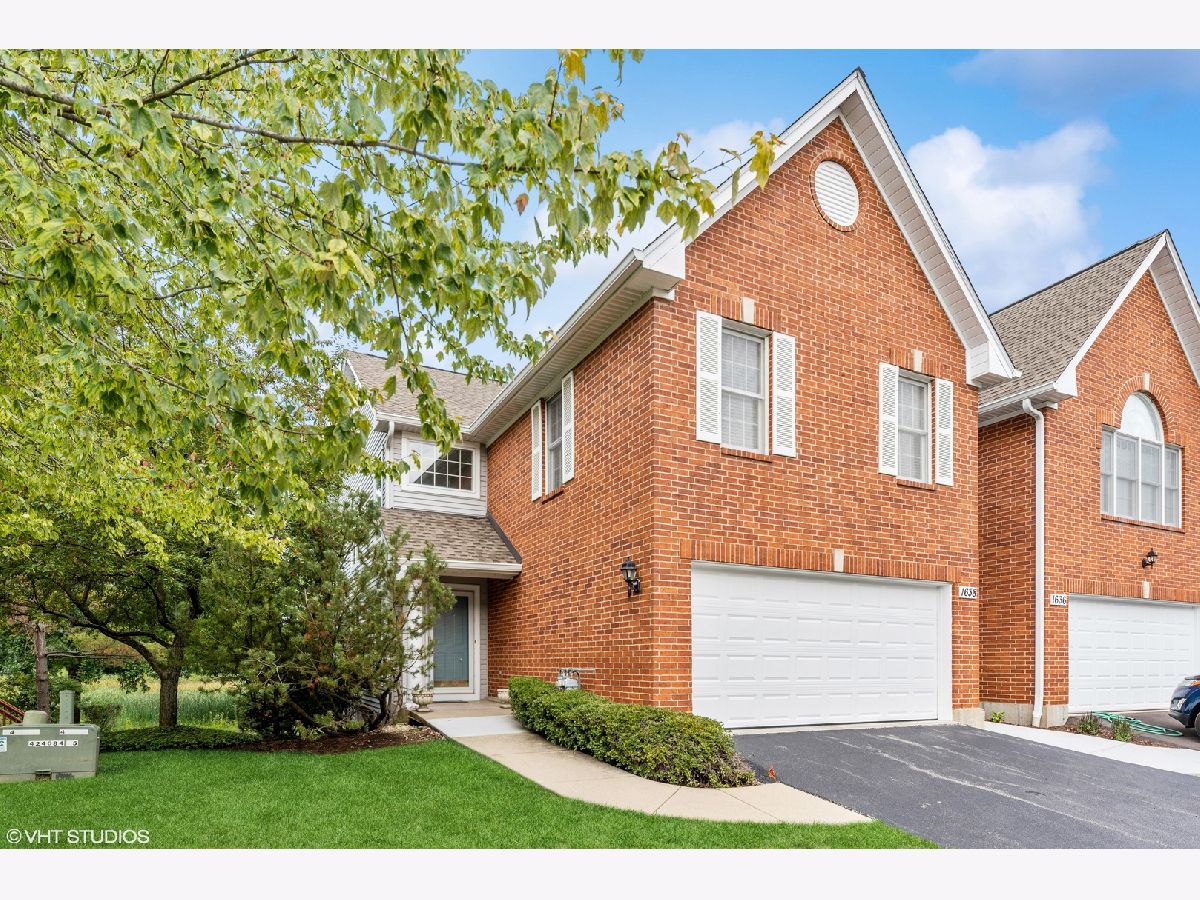Townhomes Sold Ethans Glen Palatine Illinois, 1638 Ethans Glen