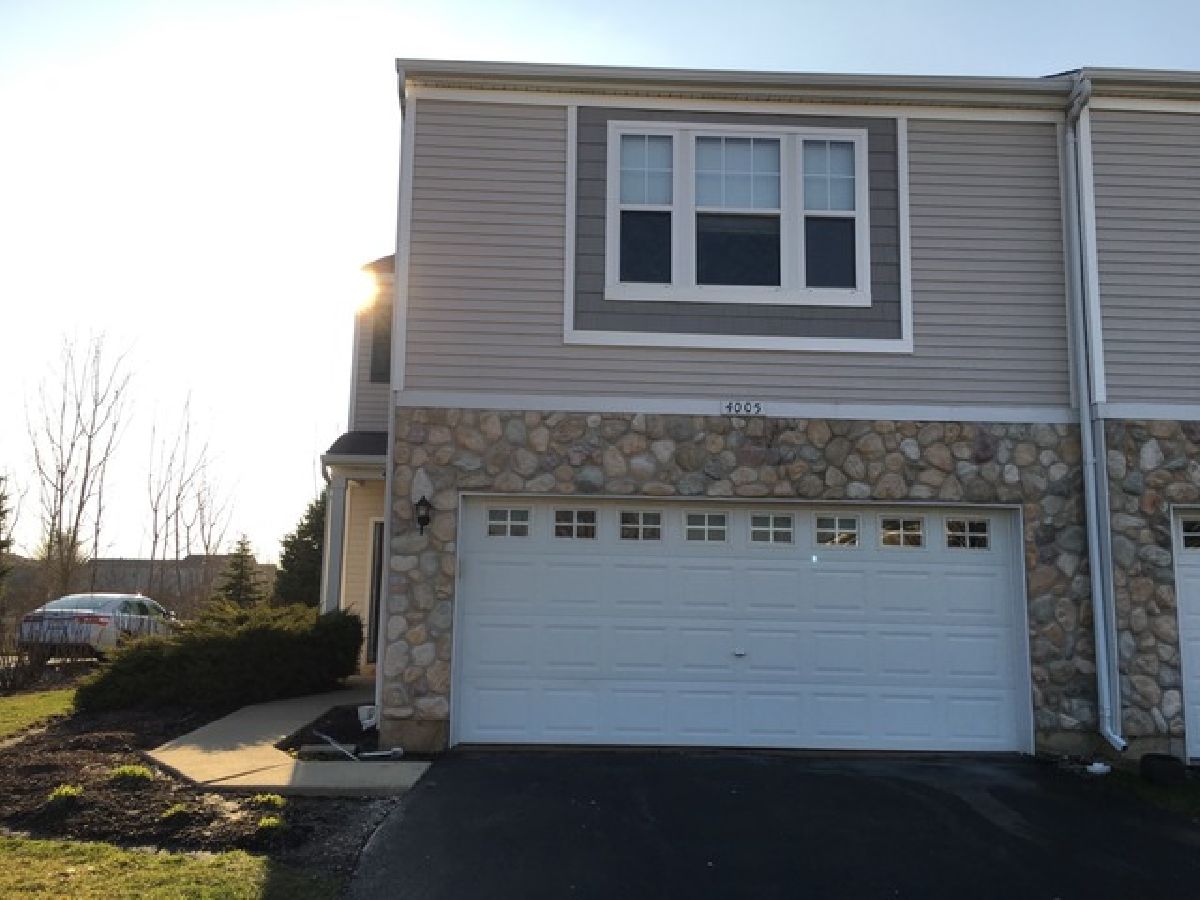 Townhomes & Condos Rented Blackstone Aurora Illinois, 4005 Boulder